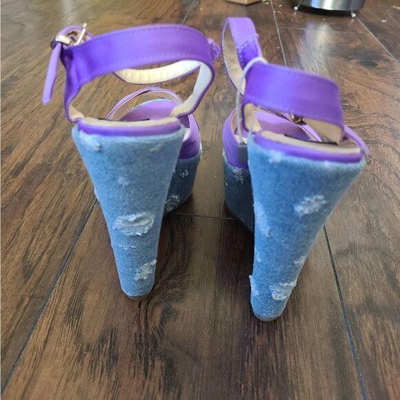 NWOT Isabella Lorusso Vera Wedges - Picture 6 of 8